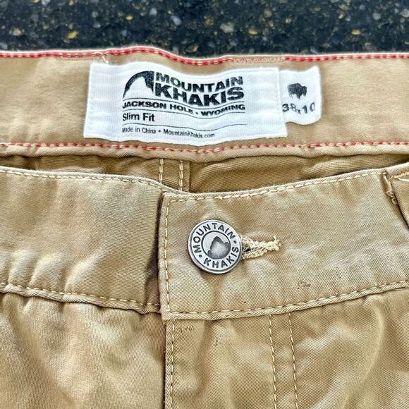 Mountain Khakis LODO shorts, Slim Fit. Khaki. Size 38. - Picture 3 of 9